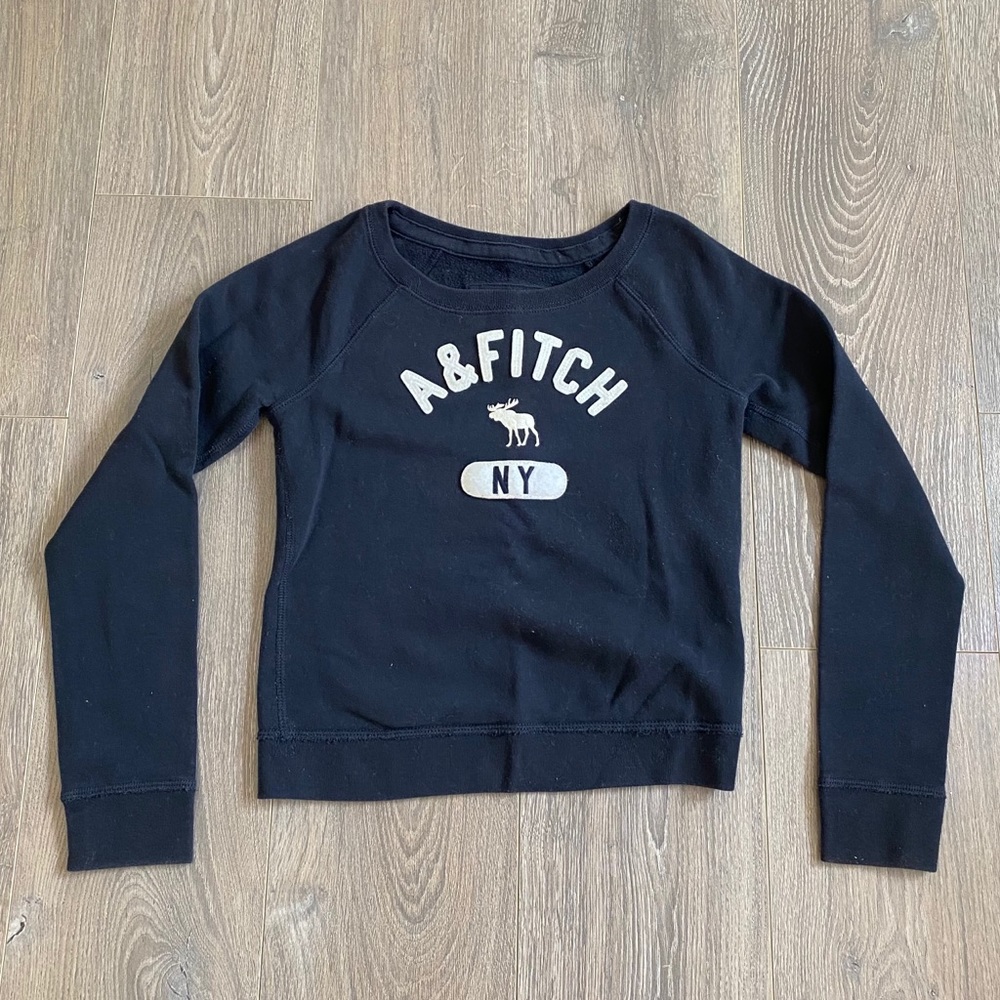 Abercrombie & Fitch Logo Sweater
